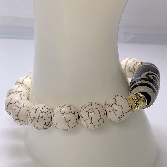 BONES & TEETH NATURAL BRACELET size 7” - Picture 4 of 8